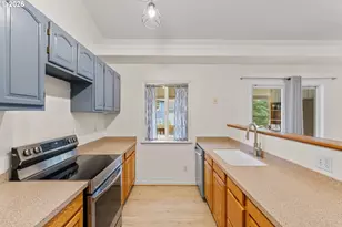 720 SW Pioneer Ct, Willamina, OR 97396 - Photo 9