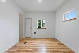 8951 SE Fuller Rd, Happy Valley, OR 97086 - Photo 13