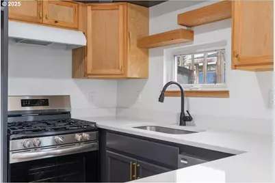 8951 SE Fuller Rd #36, Happy Valley, OR 97086 - Photo 9