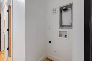 8951 SE Fuller Rd, Happy Valley, OR 97086 - Photo 17