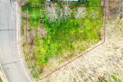 335 NE Hillwood Dr, Hillsboro, OR 97124 - Photo 3