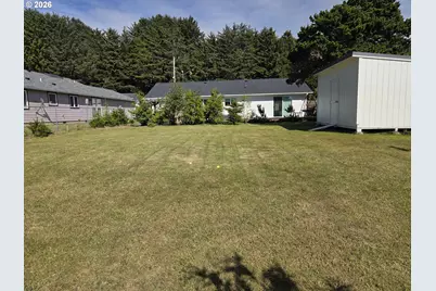 30404 Hillside Ter, Gold Beach, OR 97444 - Photo 39