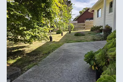 30404 Hillside Ter, Gold Beach, OR 97444 - Photo 31