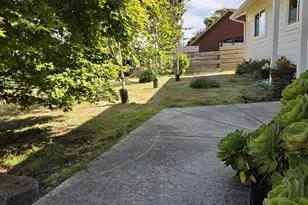 30404 Hillside Terrace, Gold Beach, OR 97444 - Photo 31