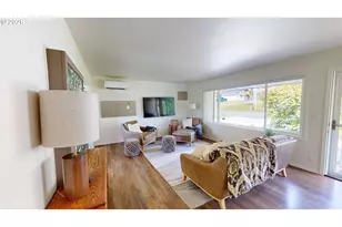 30404 Hillside Terrace, Gold Beach, OR 97444 - Photo 3