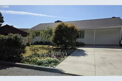 30404 Hillside Ter, Gold Beach, OR 97444 - Photo 1