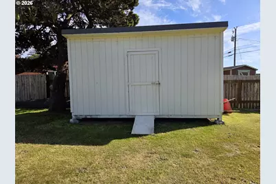 30404 Hillside Ter, Gold Beach, OR 97444 - Photo 41