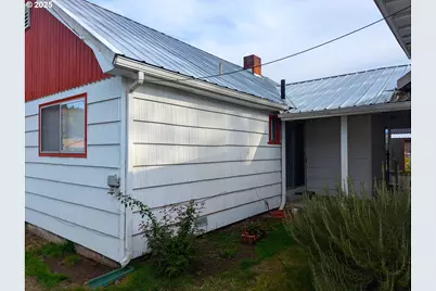 47564 School St, Oakridge, OR 97463 - Photo 35