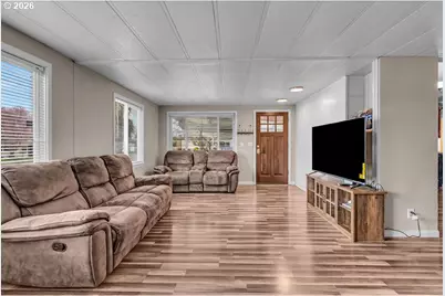 1428 NW 5th St, McMinnville, OR 97128 - Photo 7