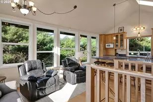 4567 Heceta St, Florence, OR 97439 - Photo 23