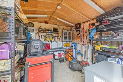 950 W 17th St, Coquille, OR 97423 - Photo 27