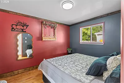 950 W 17th St, Coquille, OR 97423 - Photo 13