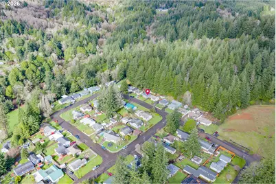 950 W 17th St, Coquille, OR 97423 - Photo 25