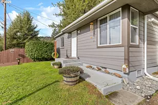 950 W 17th St, Coquille, OR 97423 - Photo 1