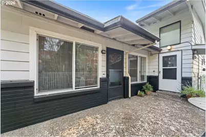 3216 SW 11th Ave, Portland, OR 97239 - Photo 1