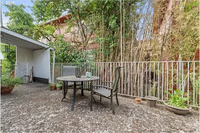 3216 SW 11th Ave, Portland, OR 97239 - Photo 5