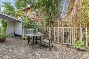 3216 SW 11th Ave, Portland, OR 97239 - Photo 5