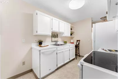 3216 SW 11th Ave, Portland, OR 97239 - Photo 17