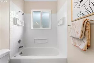 3216 SW 11th Ave, Portland, OR 97239 - Photo 25