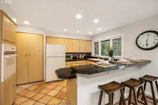 764 10th St, Lake Oswego, OR 97034 - Photo 15