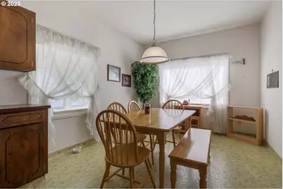 48025 NW Strohmayer Rd, Forest Grove, OR 97116 - Photo 7
