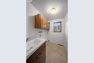 604 Thorton Oar Ln, Reedsport, OR 97467 - Photo 31