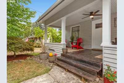 933 N Main Ave, Ridgefield, WA 98642 - Photo 3