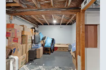 933 N Main Ave, Ridgefield, WA 98642 - Photo 33