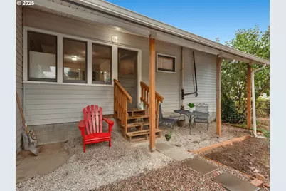 933 N Main Ave, Ridgefield, WA 98642 - Photo 39