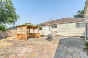 3810 NE Riverside Ave, Pendleton, OR 97801 - Photo 33
