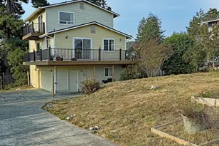 616 Pacific Ave, Brookings, OR 97415 - Photo 19