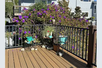 616 Pacific Ave, Brookings, OR 97415 - Photo 15