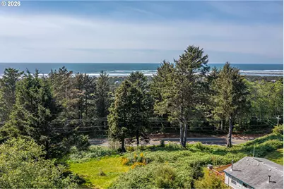 9740 Scenic View Dr, Rockaway Beach, OR 97136 - Photo 7