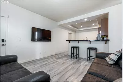 7902 NE Miriam Way, Hillsboro, OR 97006 - Photo 9