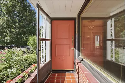 6010 S Corbett Ave, Portland, OR 97239 - Photo 3
