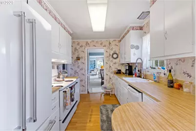 1211 Fairview St, Myrtle Point, OR 97458 - Photo 15