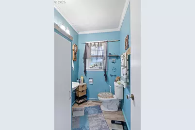 1211 Fairview St, Myrtle Point, OR 97458 - Photo 21