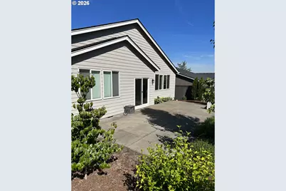 1740 NE Shell Rock Dr, Estacada, OR 97023 - Photo 5