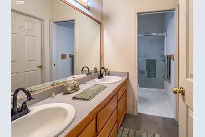 1874 SW Topaz Ln, Grants Pass, OR 97526 - Photo 13