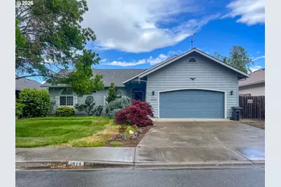 1874 SW Topaz Ln, Grants Pass, OR 97526 - Photo 1