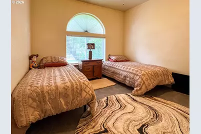 1874 SW Topaz Ln, Grants Pass, OR 97526 - Photo 17