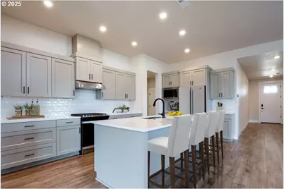 1307 E Canto St, Newberg, OR 97132 - Photo 7