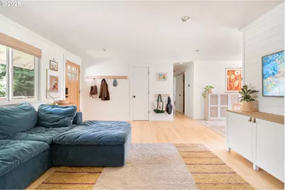 3850 Cedaroak Dr, West Linn, OR 97068 - Photo 9