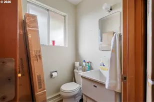 12441 SW King George Dr, Portland, OR 97224 - Photo 29