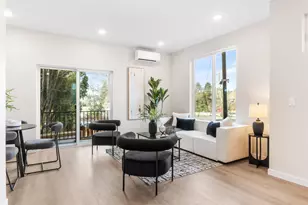 8630 SW 21st Ave, Portland, OR 97219 - Photo 9