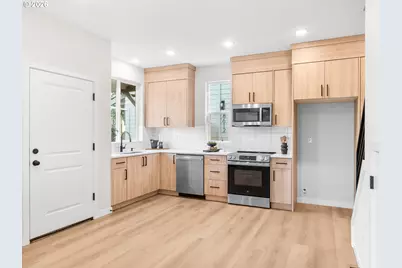 8630 SW 21st Ave #1, Portland, OR 97219 - Photo 5