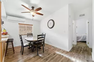 260 21st St, Albany, OR 97322 - Photo 13