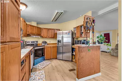12450 SW Fischer Rd #216, Tigard, OR 97224 - Photo 9