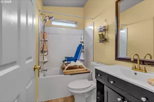 12450 SW Fischer Rd, Tigard, OR 97224 - Photo 23
