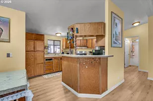 12450 SW Fischer Rd, Tigard, OR 97224 - Photo 11